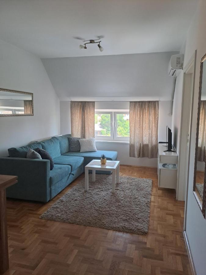 Apartment Adriana *